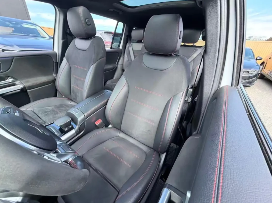 Mercedes-Benz GLB35AMG Night pack, снимка 14 - Автомобили и джипове - 55300180