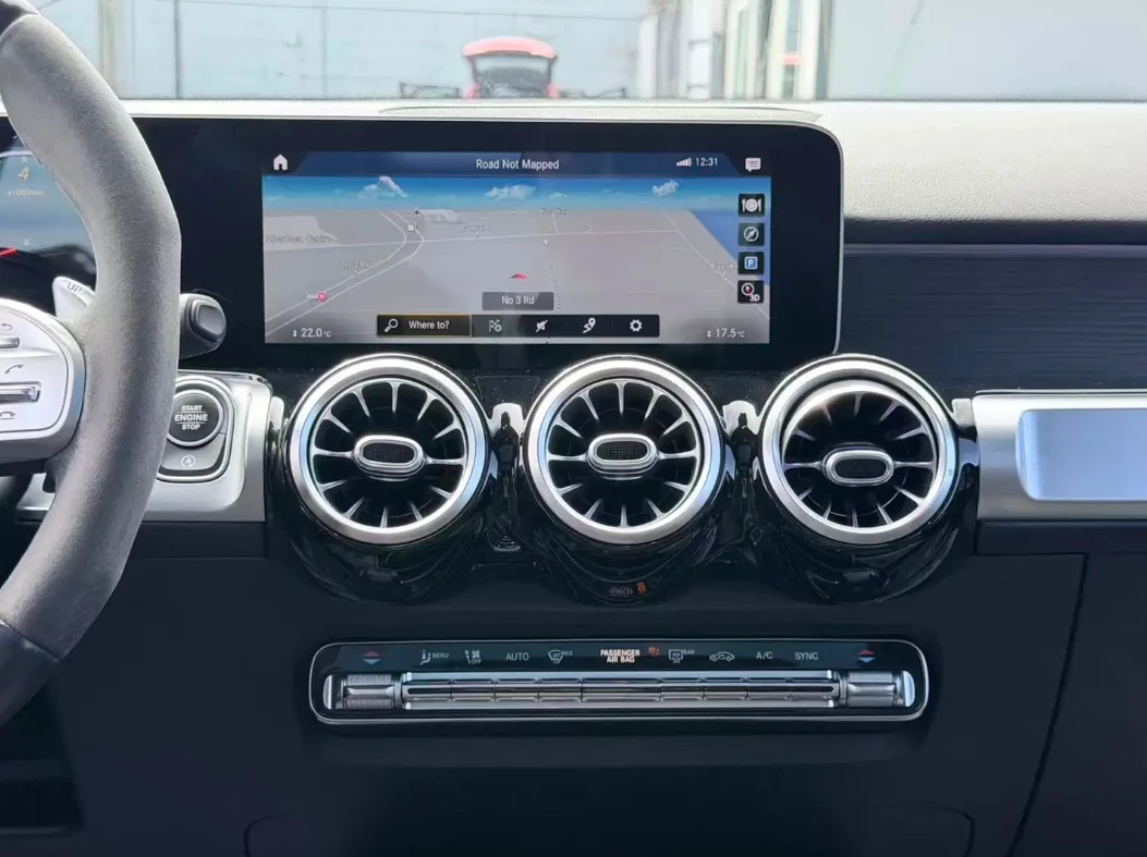 Mercedes-Benz GLB35AMG Night pack, снимка 10 - Автомобили и джипове - 55300180