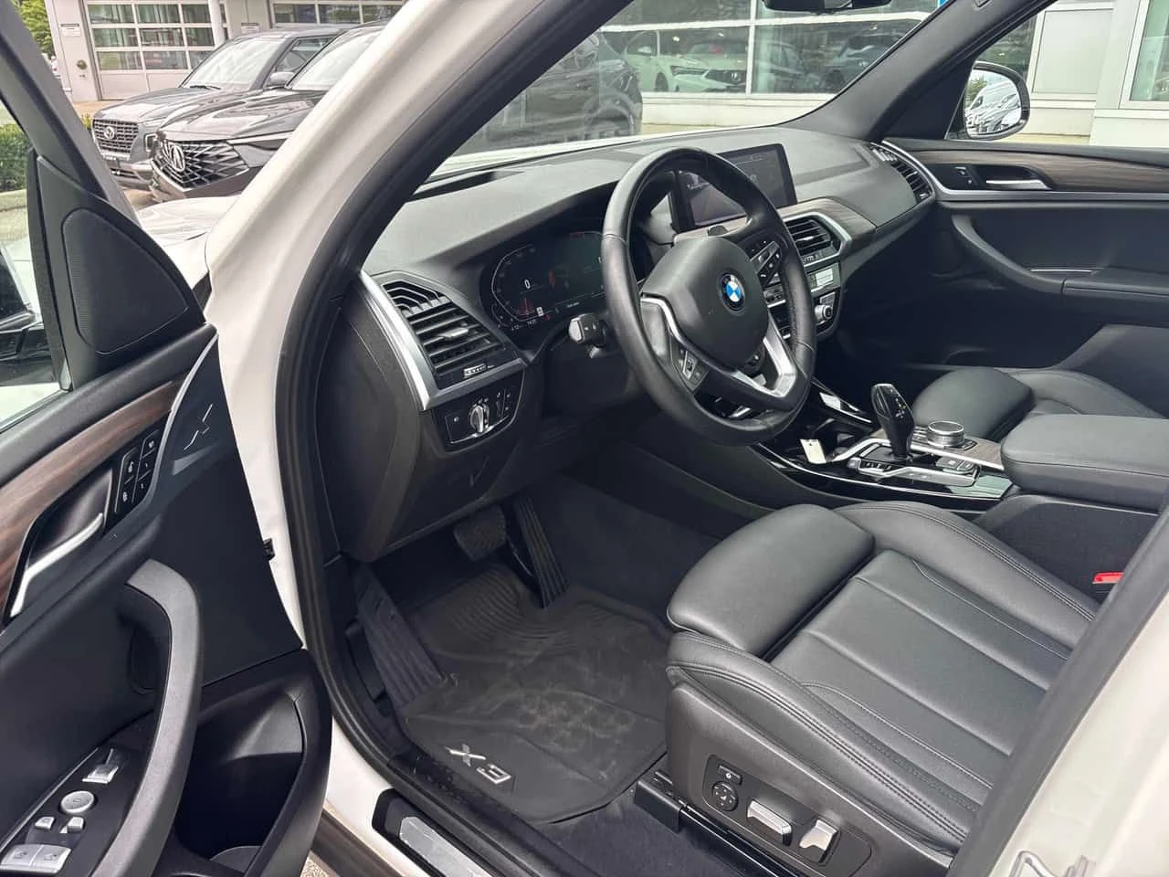 BMW X3 XDRIVE30I/CARFAX/ПАНОРАМА/ПОДГРЕВ/ПАМЕТ/КЛИП, снимка 5 - Автомобили и джипове - 55437657
