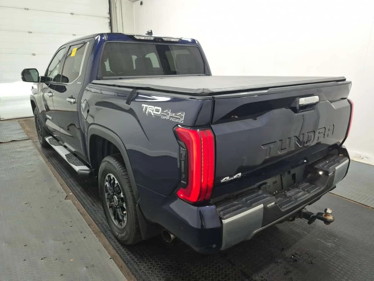 Toyota Tundra * LIMITED CREW CAB SHORT BED * CARFAX * , снимка 6 - Автомобили и джипове - 55594816