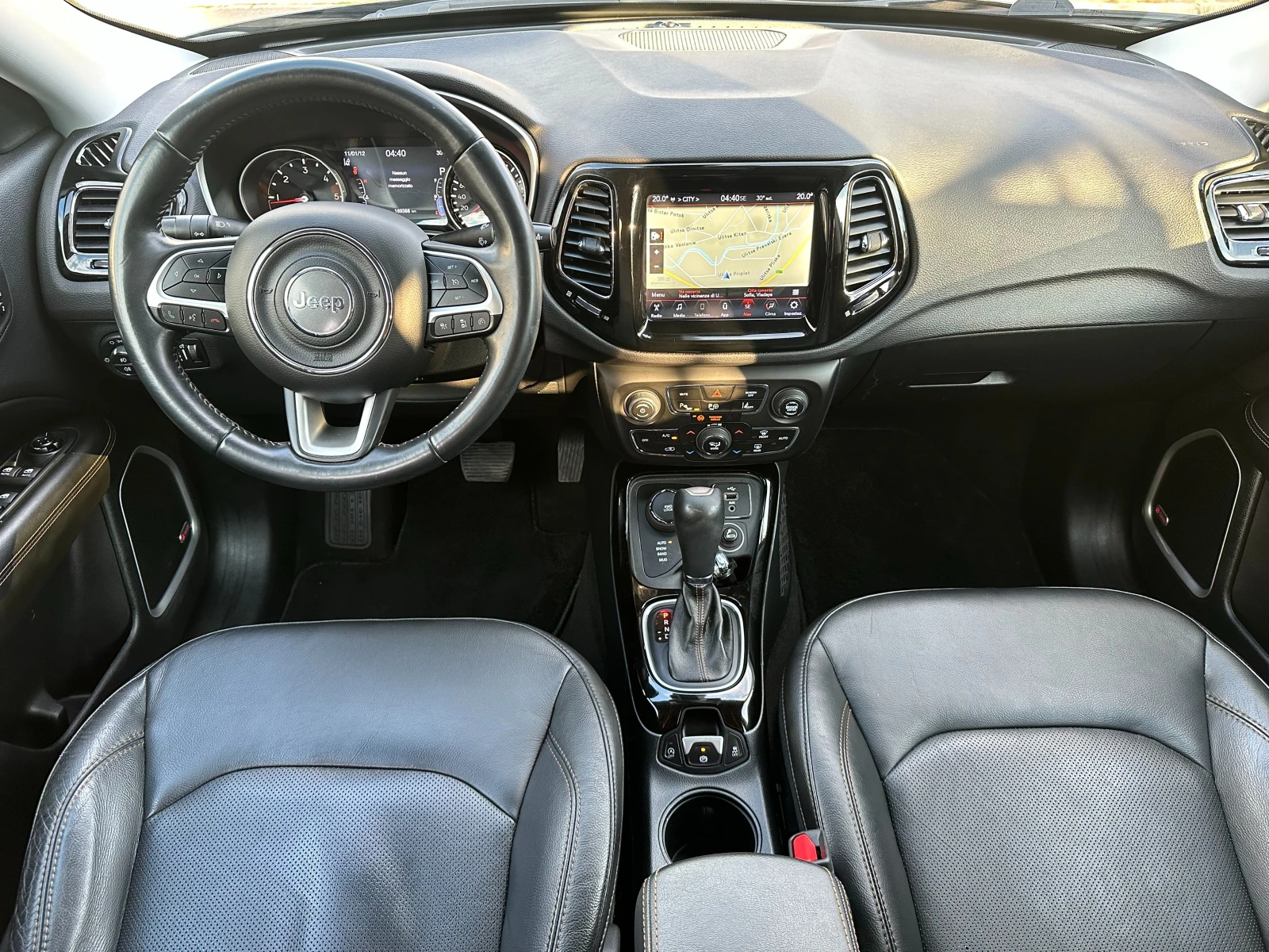 Jeep Compass 2.0D-4X4-170k.s-FULL-DIST-LED-AUTOMAT-NAVI-КОЖА, снимка 11 - Автомобили и джипове - 55955721