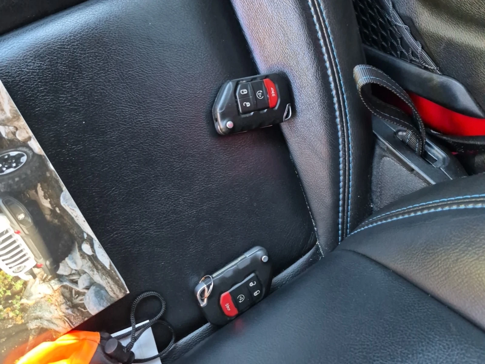 Jeep Wrangler * UNLIMITED RUBICON* АВТОКРЕДИТ БЕЗ ПЪРВОНАЧАЛНА *, снимка 8 - Автомобили и джипове - 56039280