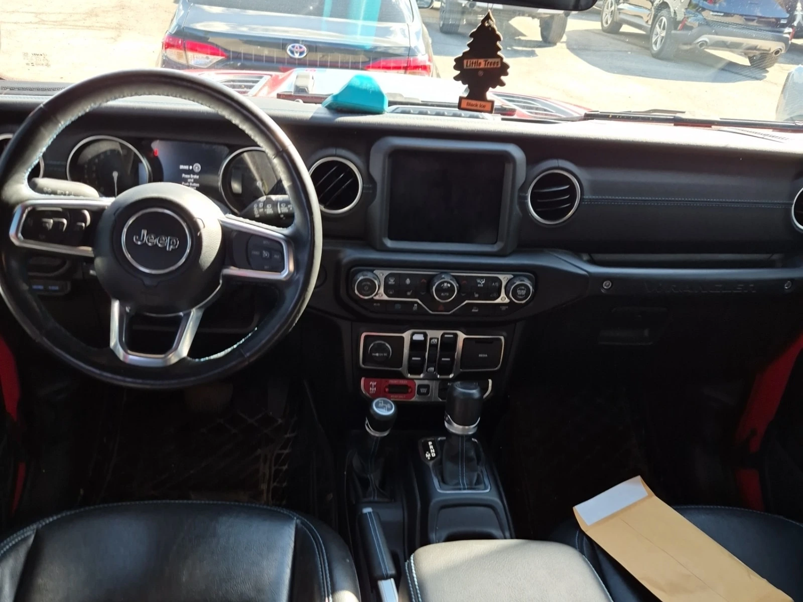 Jeep Wrangler * UNLIMITED RUBICON* АВТОКРЕДИТ БЕЗ ПЪРВОНАЧАЛНА *, снимка 10 - Автомобили и джипове - 56039280