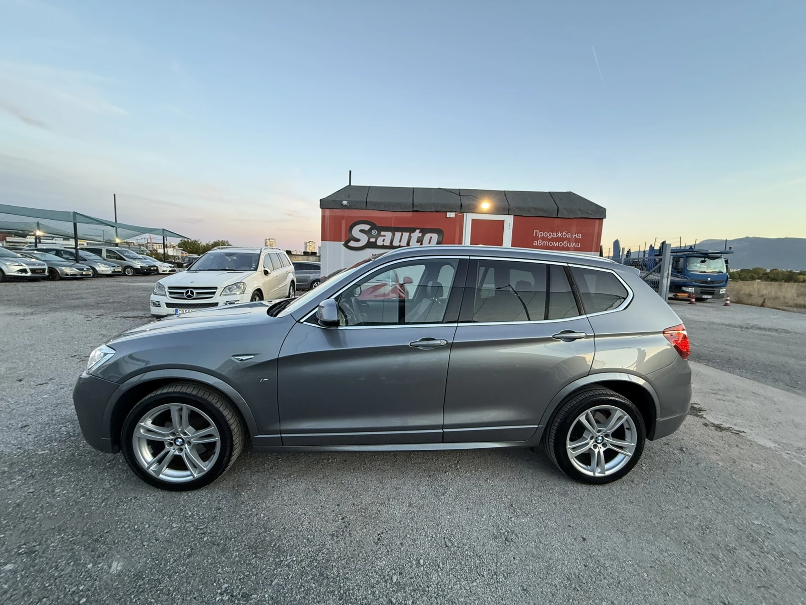 BMW X3 3.5i FACE* M PACK* HEAD UP* K LESS* ����* ������� | Mobile.bg � ����������� 8