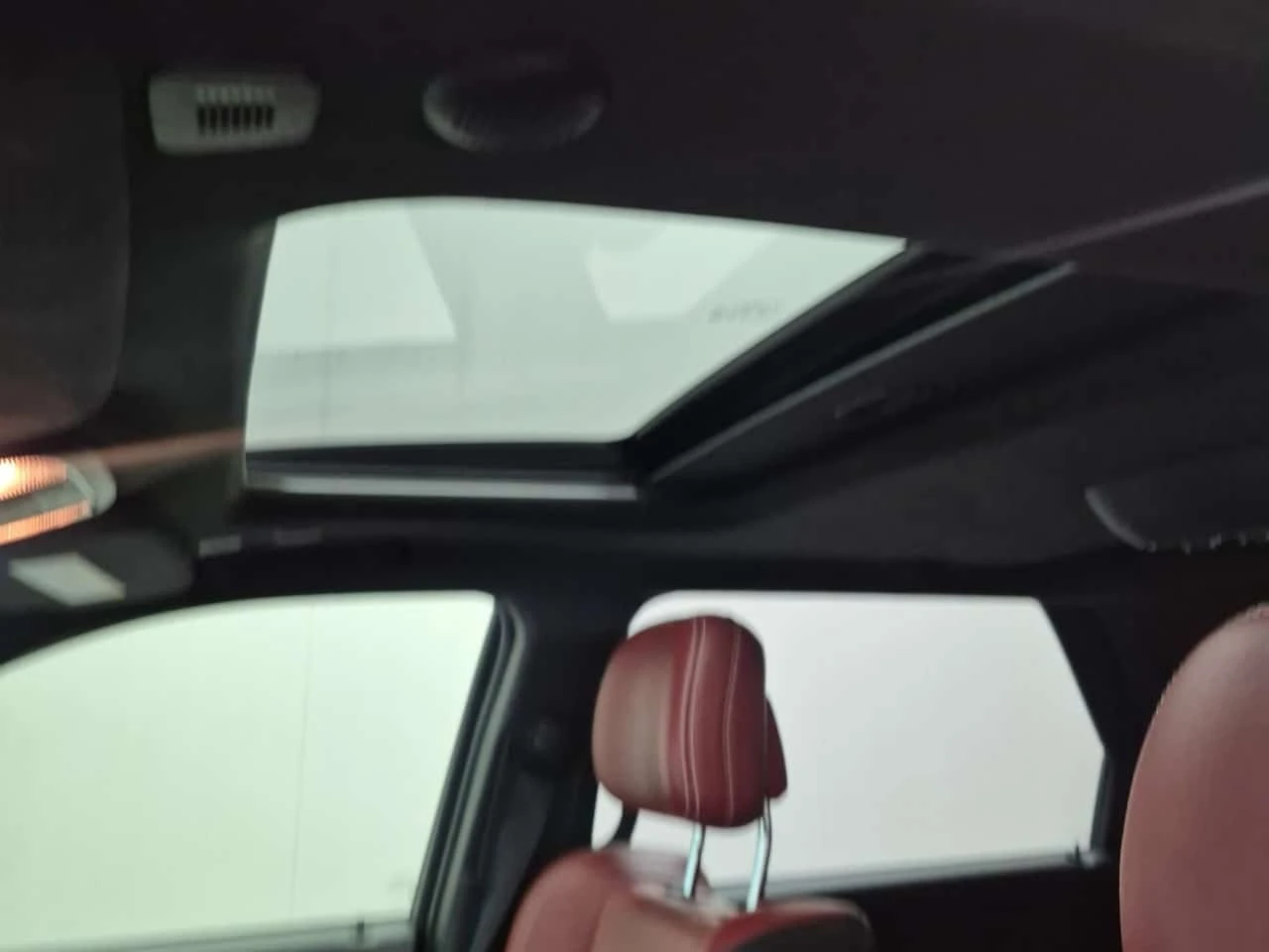 Dodge Durango Awd Srt  CARFAX, снимка 13 - Автомобили и джипове - 56373243