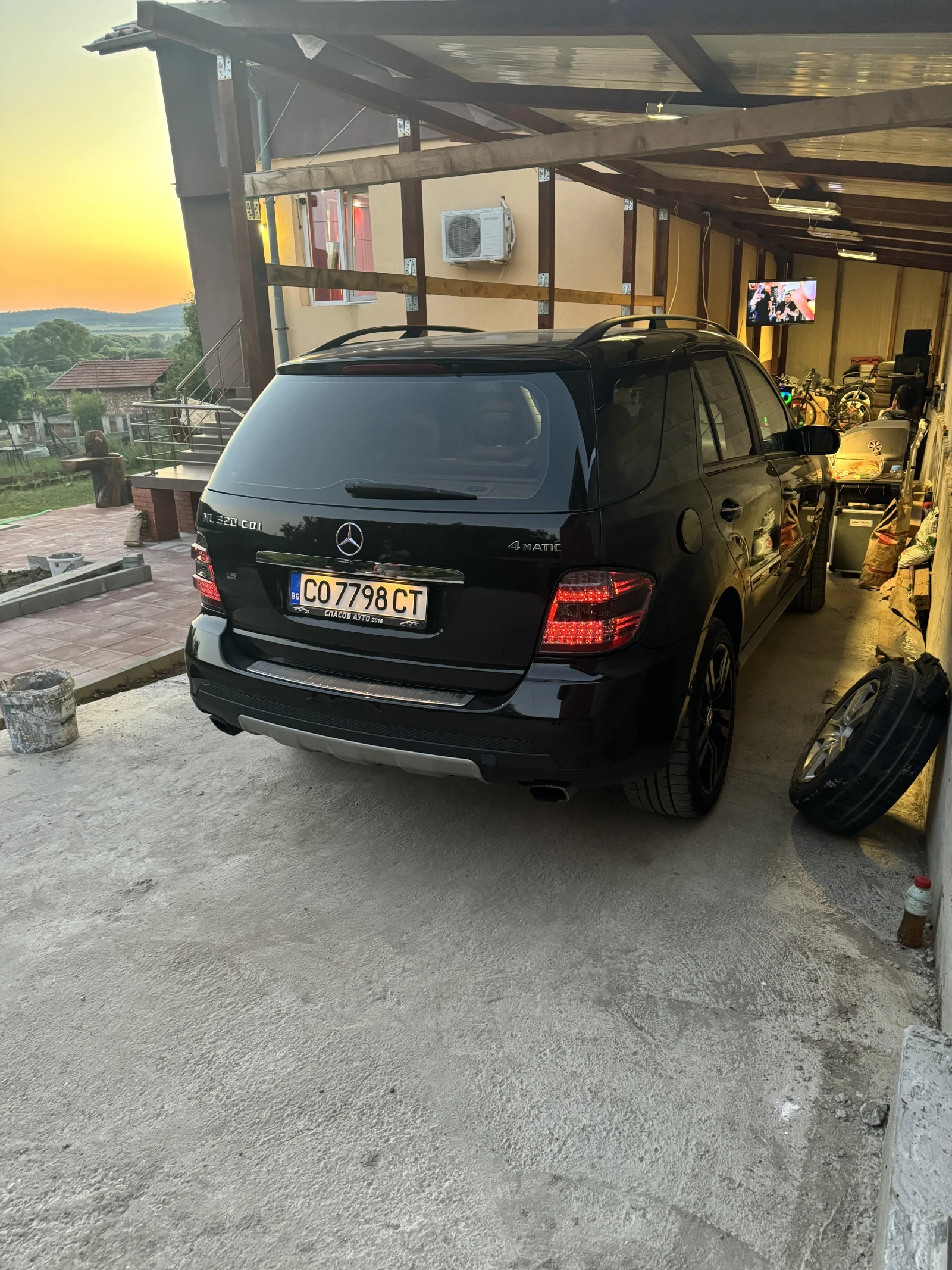 Mercedes-Benz ML 320, снимка 11 - Автомобили и джипове - 56543971