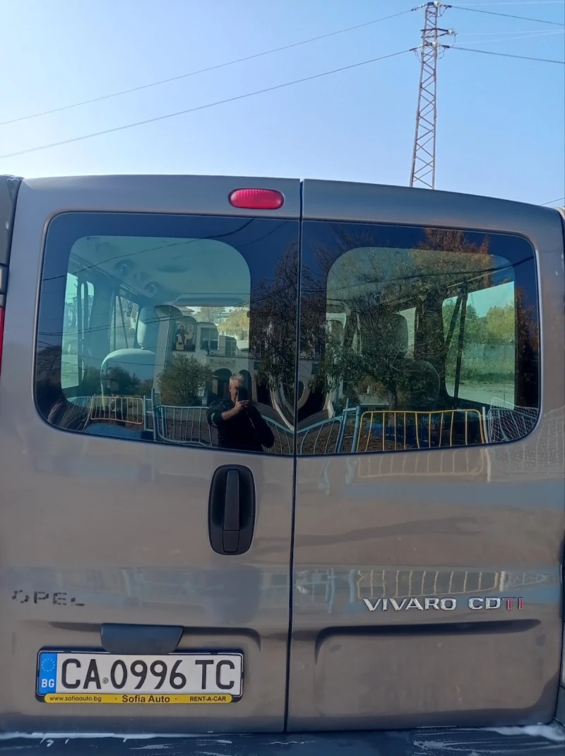 Opel Vivaro 2.0, снимка 4 - Бусове и автобуси - 48005257