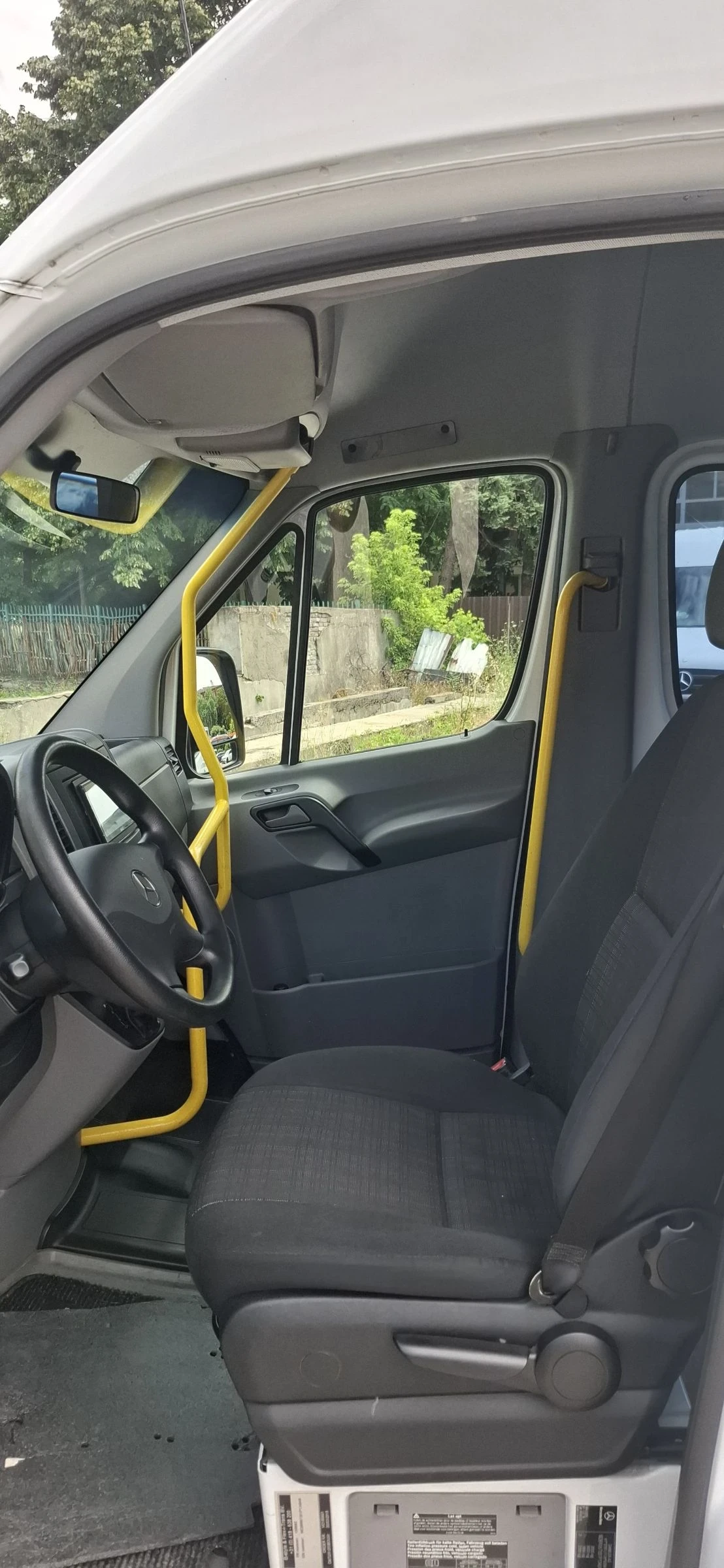 Mercedes-Benz Sprinter 313 8+ 1, рампа, автома, снимка 8 - Бусове и автобуси - 54892642