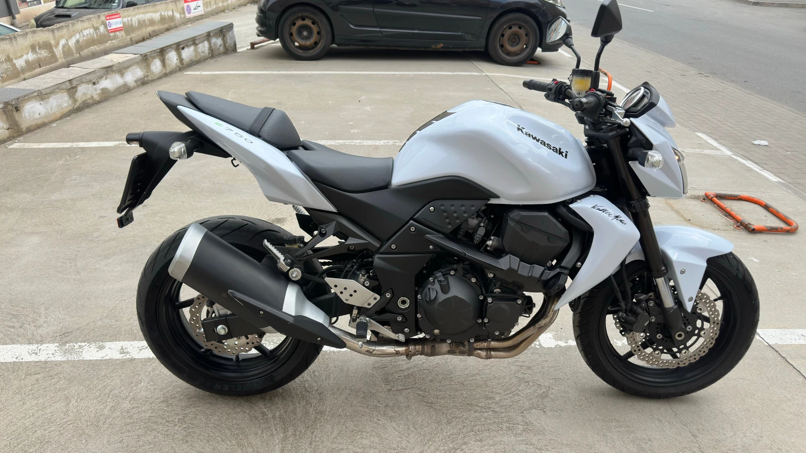 Kawasaki Z 750, снимка 6 - Мотоциклети и мототехника - 53872288