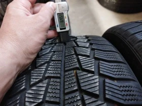 Гуми Зимни 235/45R18, снимка 4