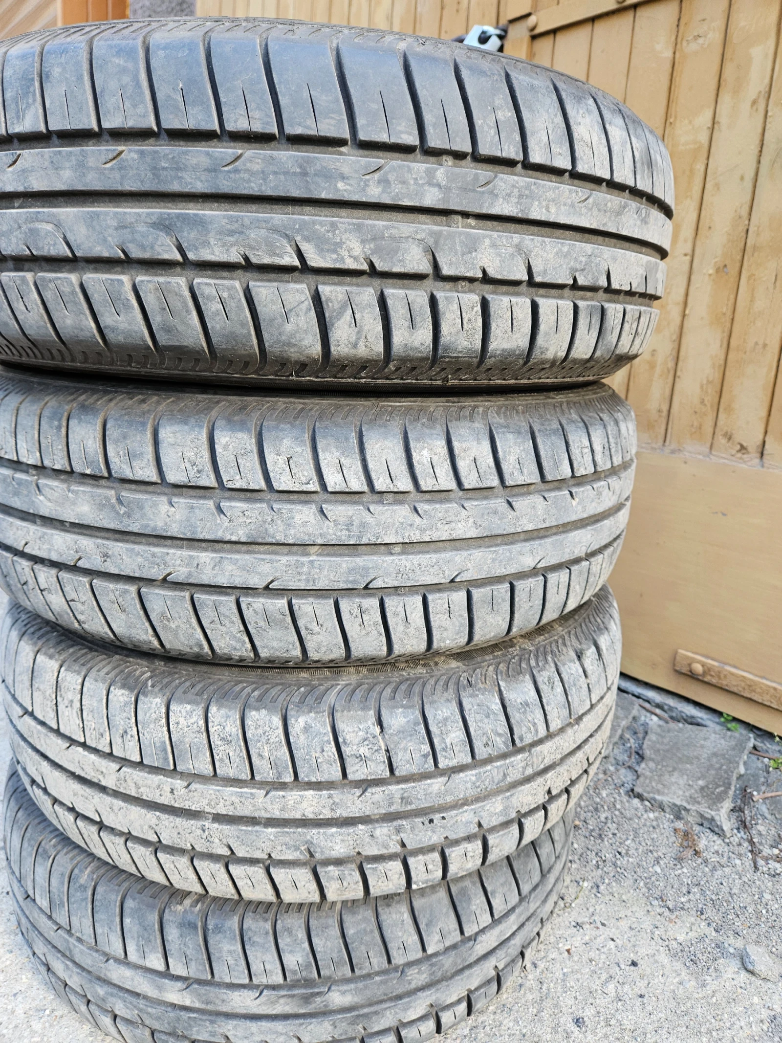 Гуми Летни 185/65R15, снимка 2 - Гуми и джанти - 54395090