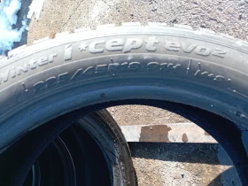 Гуми Зимни 225/45R18, снимка 5 - Гуми и джанти - 48712930