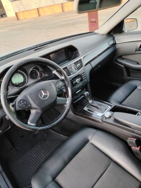 Mercedes-Benz E 220, снимка 13