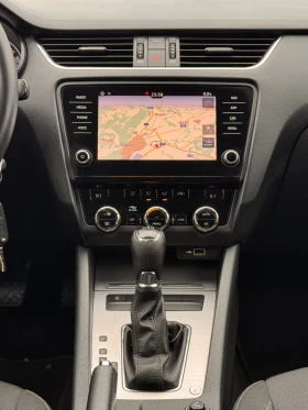 Skoda Octavia 1.6TDI АВТОМАТ ИТАЛИЯ - 8500 € / 16624.56 лв. - 71284761 12