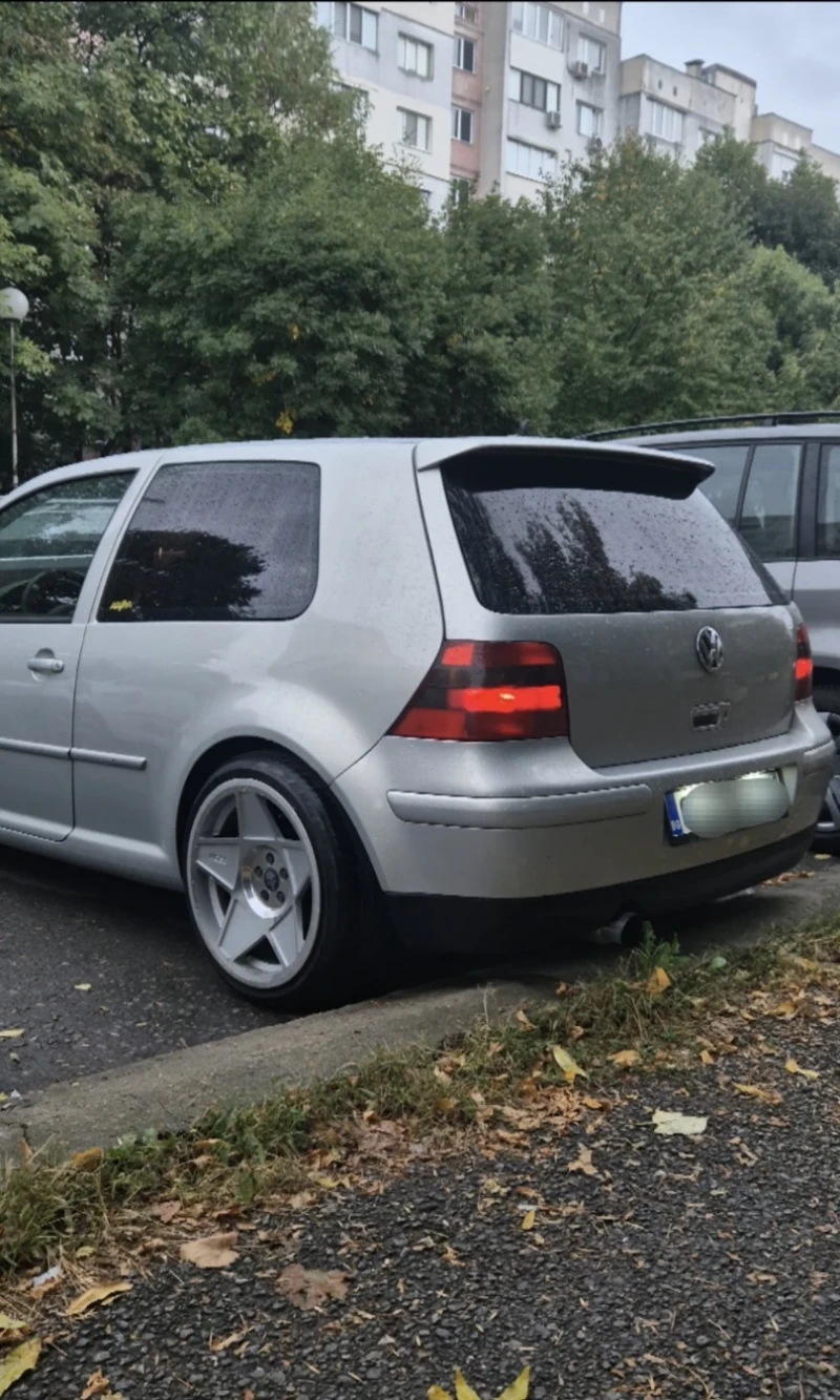 VW Golf, снимка 3 - Автомобили и джипове - 47763557