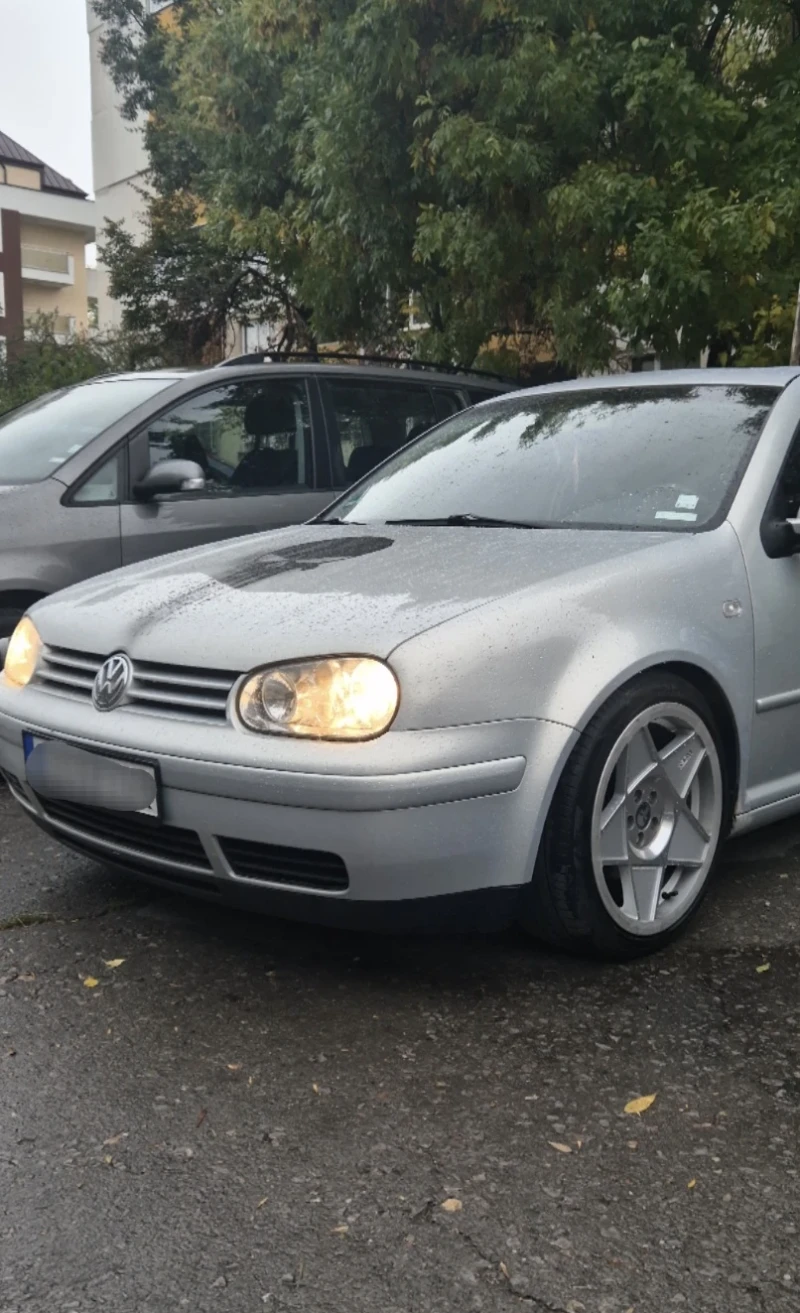 VW Golf, снимка 4 - Автомобили и джипове - 47763557