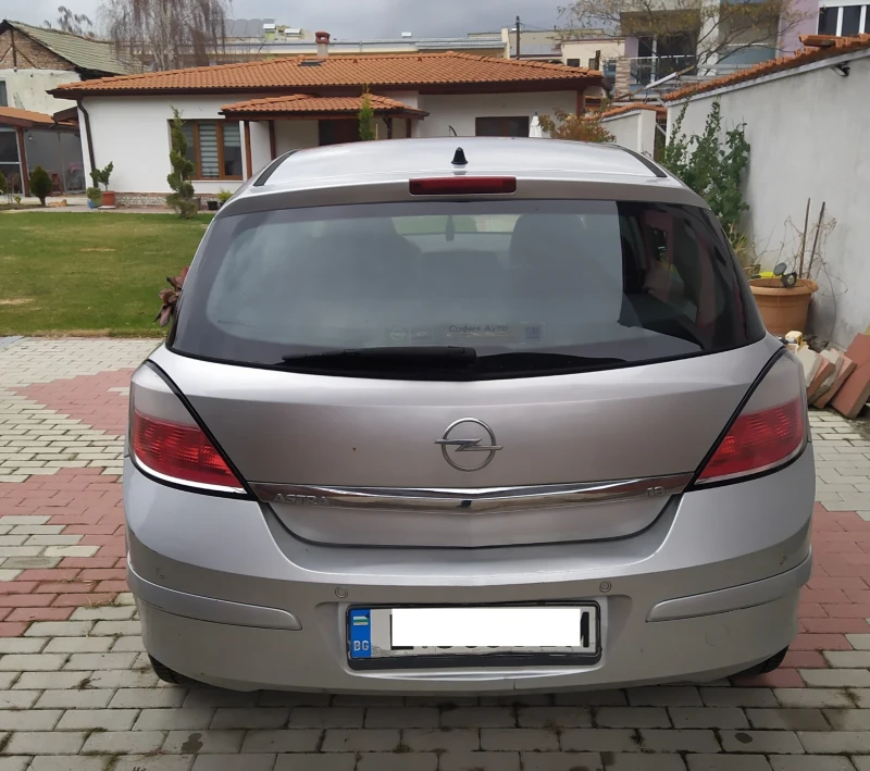 Opel Astra H, снимка 3 - Автомобили и джипове - 48474595