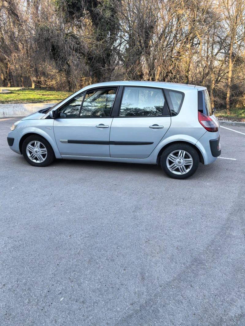 Renault Scenic 1.9dci, снимка 7 - Автомобили и джипове - 49361643