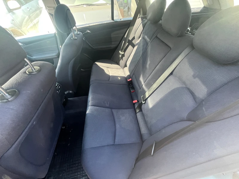 Mercedes-Benz C 200 2.2 CDI, снимка 7 - Автомобили и джипове - 50938815
