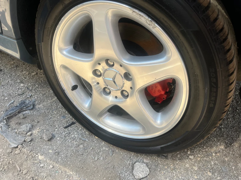 Mercedes-Benz C 200 2.2 CDI, снимка 11 - Автомобили и джипове - 50938815