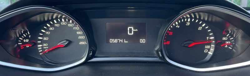 Peugeot 308 1.5 HDI FACELIFT EURO 6D, снимка 15 - Автомобили и джипове - 51994261