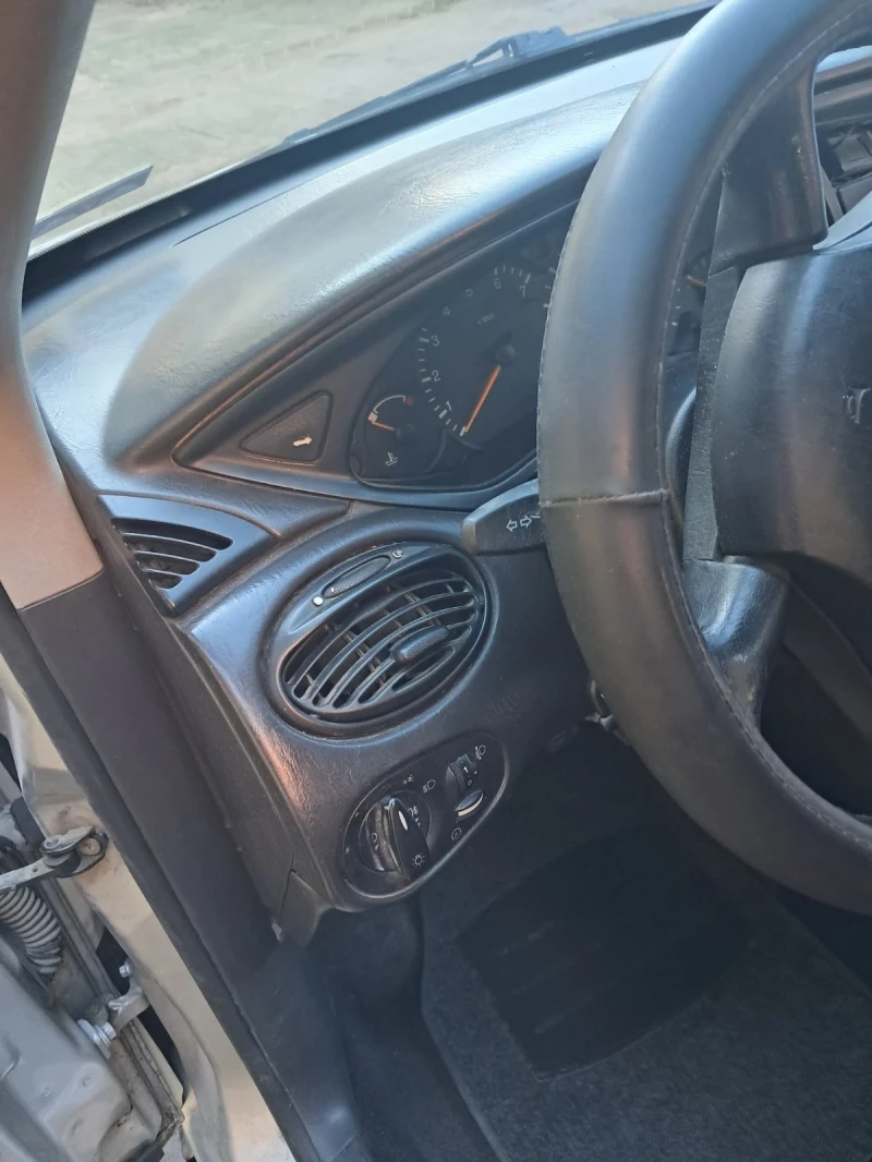 Ford Focus, снимка 14 - Автомобили и джипове - 52344046