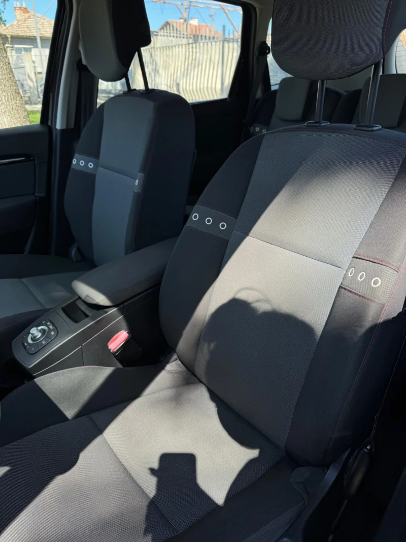 Renault Grand scenic, снимка 12 - Автомобили и джипове - 52628148