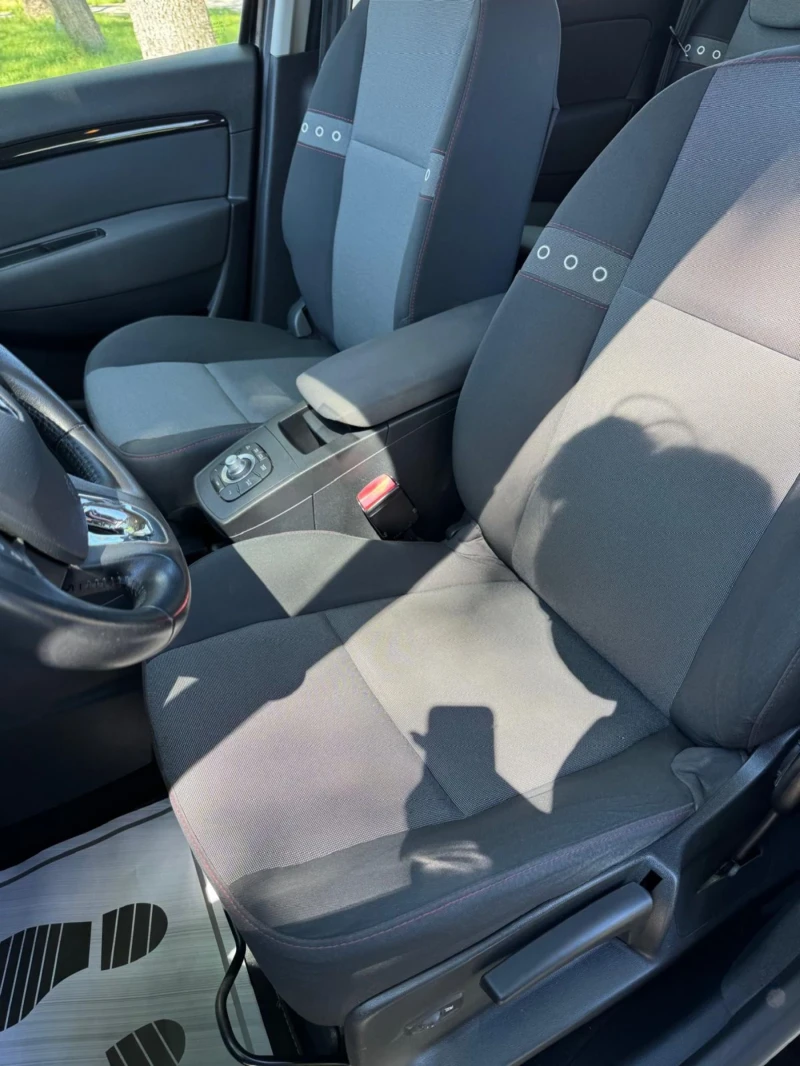 Renault Grand scenic, снимка 9 - Автомобили и джипове - 52628148