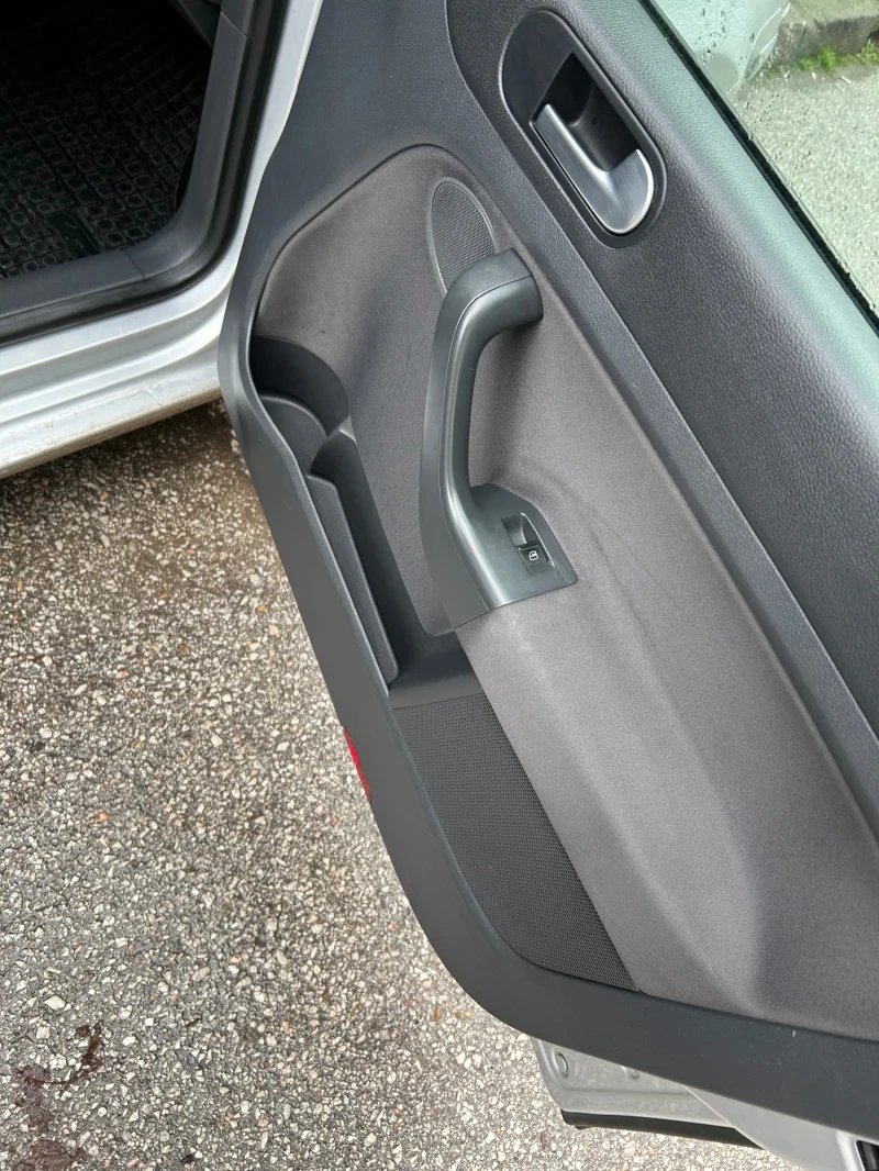 VW Golf Plus 1.9TDI 105ks, снимка 8 - Автомобили и джипове - 53231245