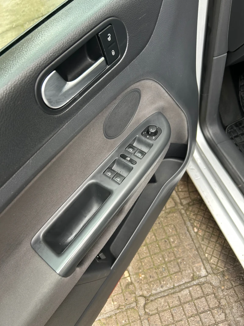 VW Golf Plus 1.9TDI 105ks, снимка 7 - Автомобили и джипове - 53231245