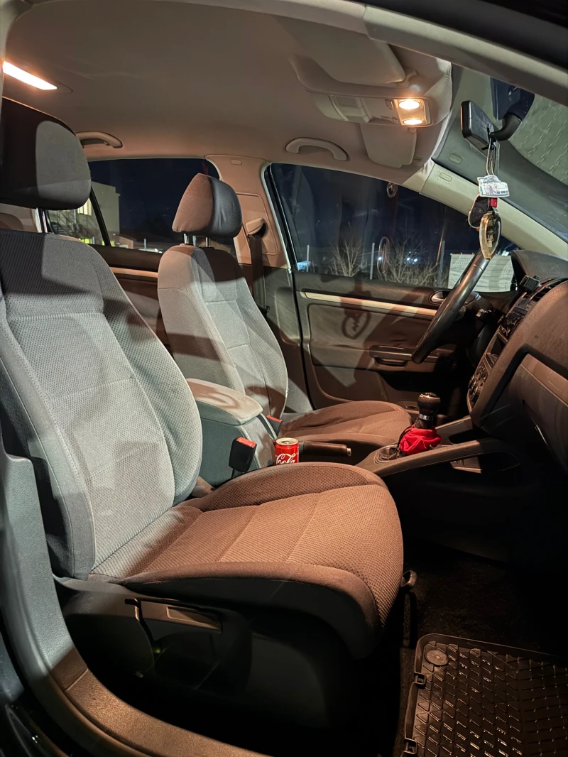 VW Golf, снимка 8 - Автомобили и джипове - 53471285