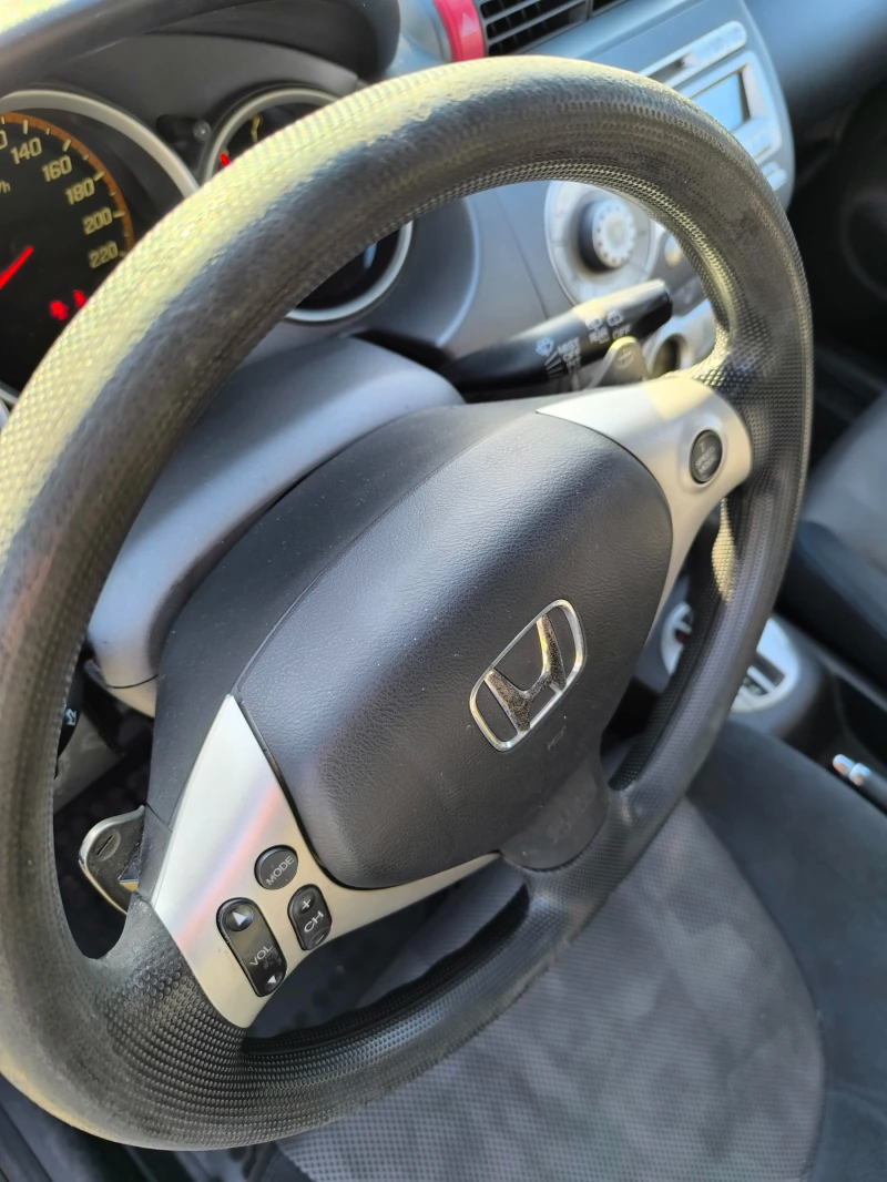 Honda Jazz, снимка 6 - Автомобили и джипове - 53479702