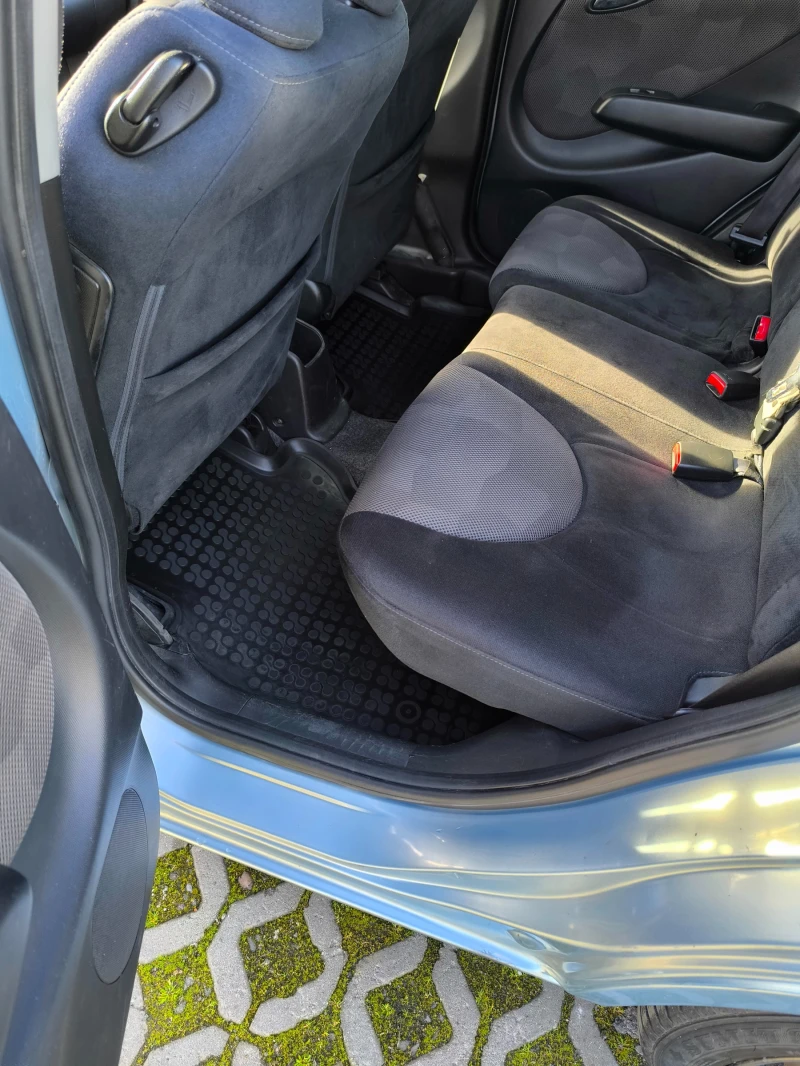 Honda Jazz, снимка 16 - Автомобили и джипове - 53479702