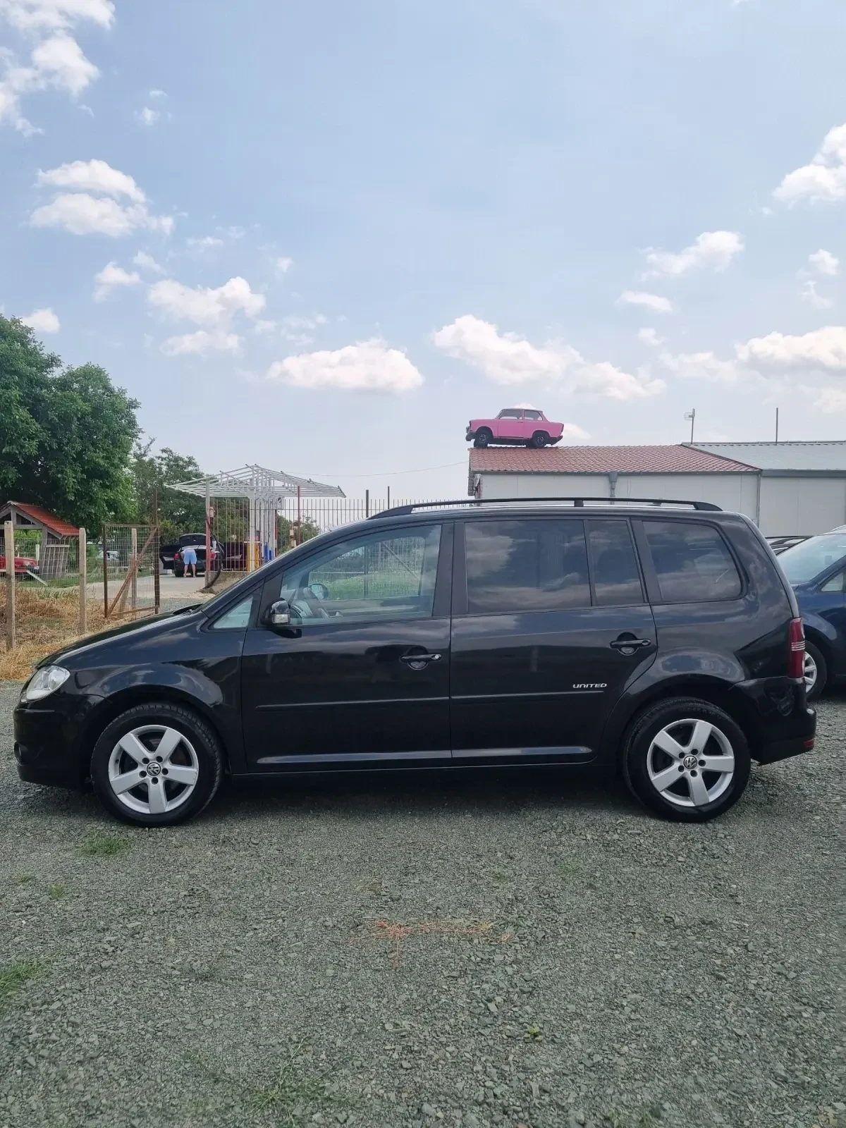 VW Touran 1.9tdi 105к.с United 2008г. - изображение 3