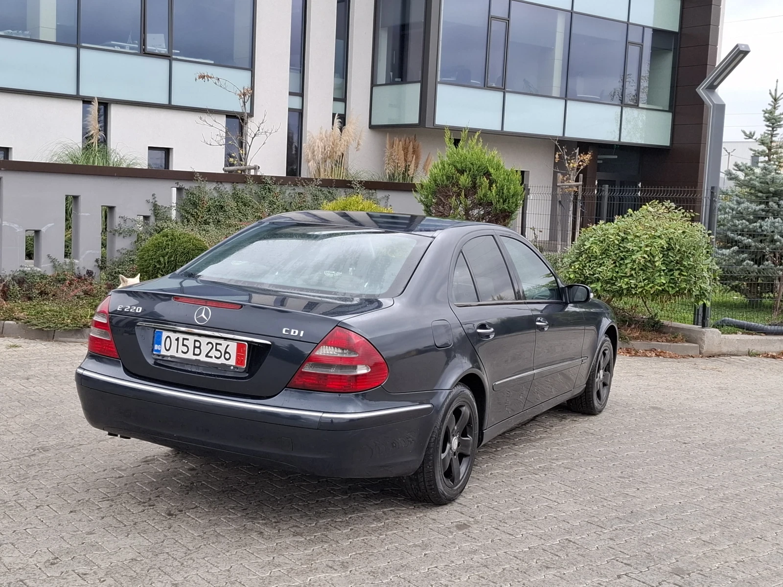 Mercedes-Benz E 220 2.2CDI* (150кс)* HОВ ВНОС* *  - изображение 7