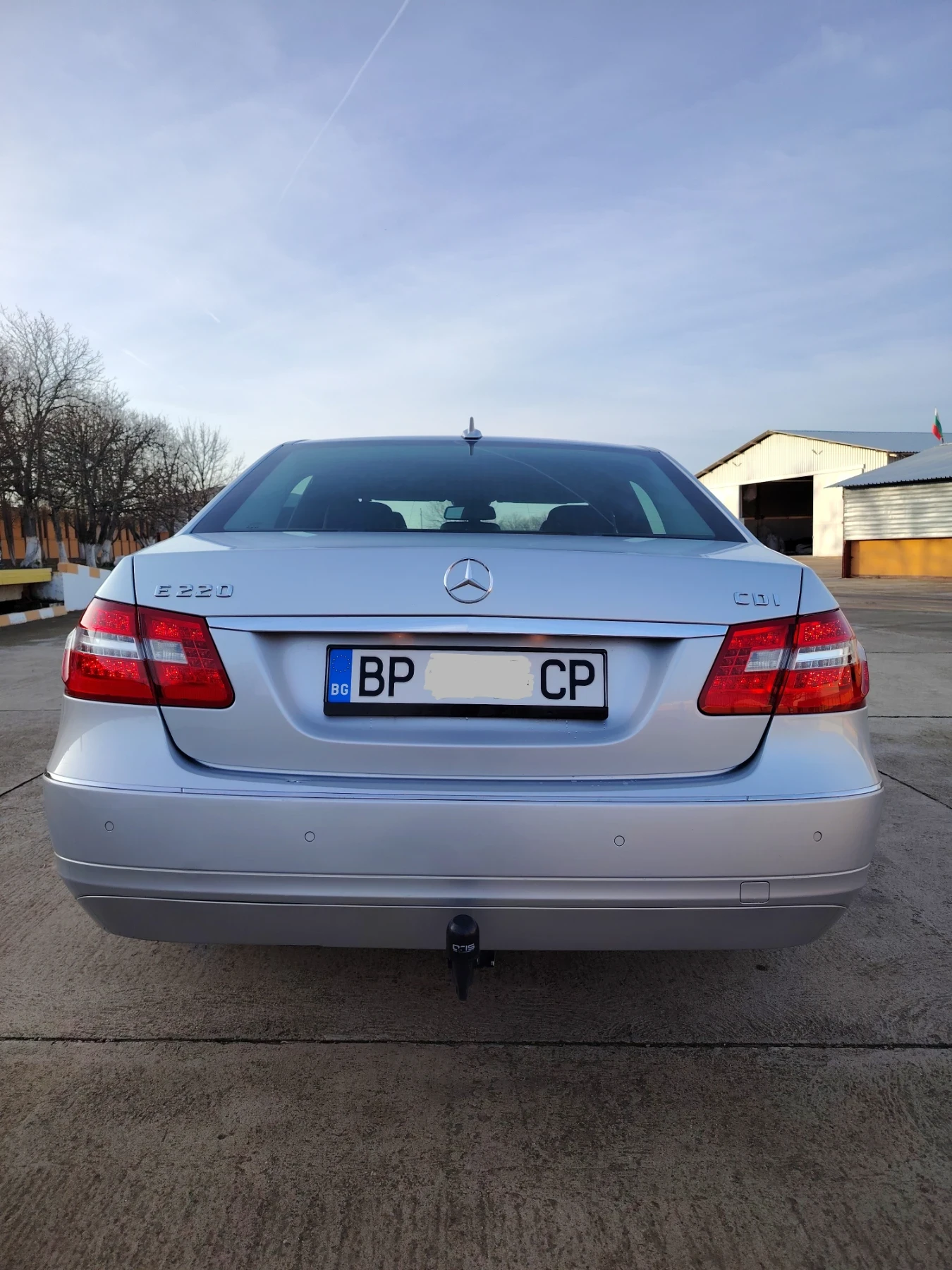 Mercedes-Benz E 220  - изображение 6