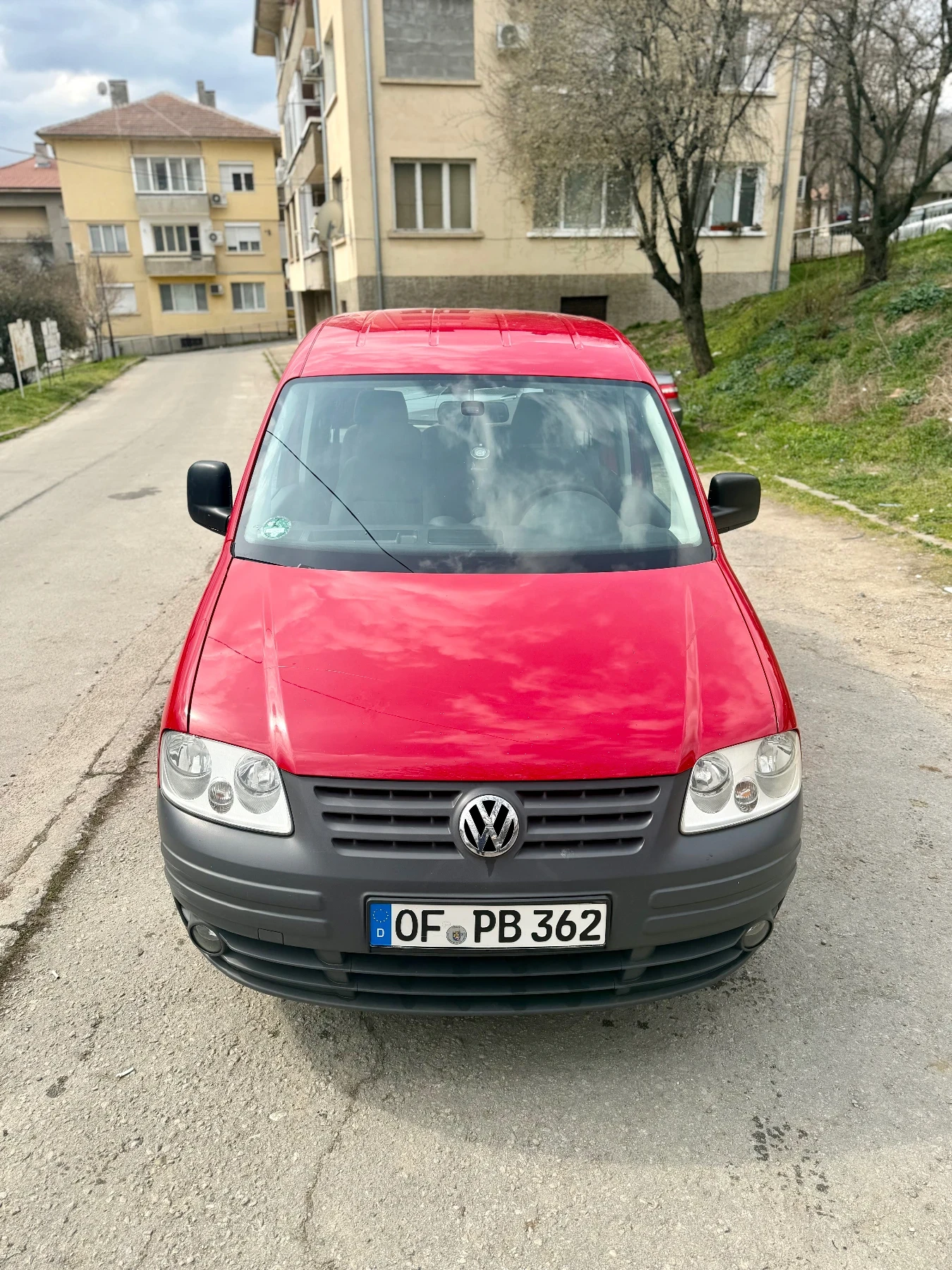 VW Caddy 1.4i, снимка 2 - Автомобили и джипове - 54432304