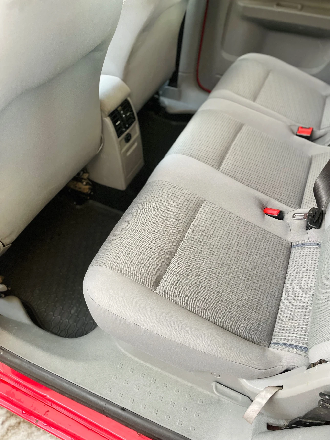 VW Caddy 1.4i | Mobile.bg � ����������� 12