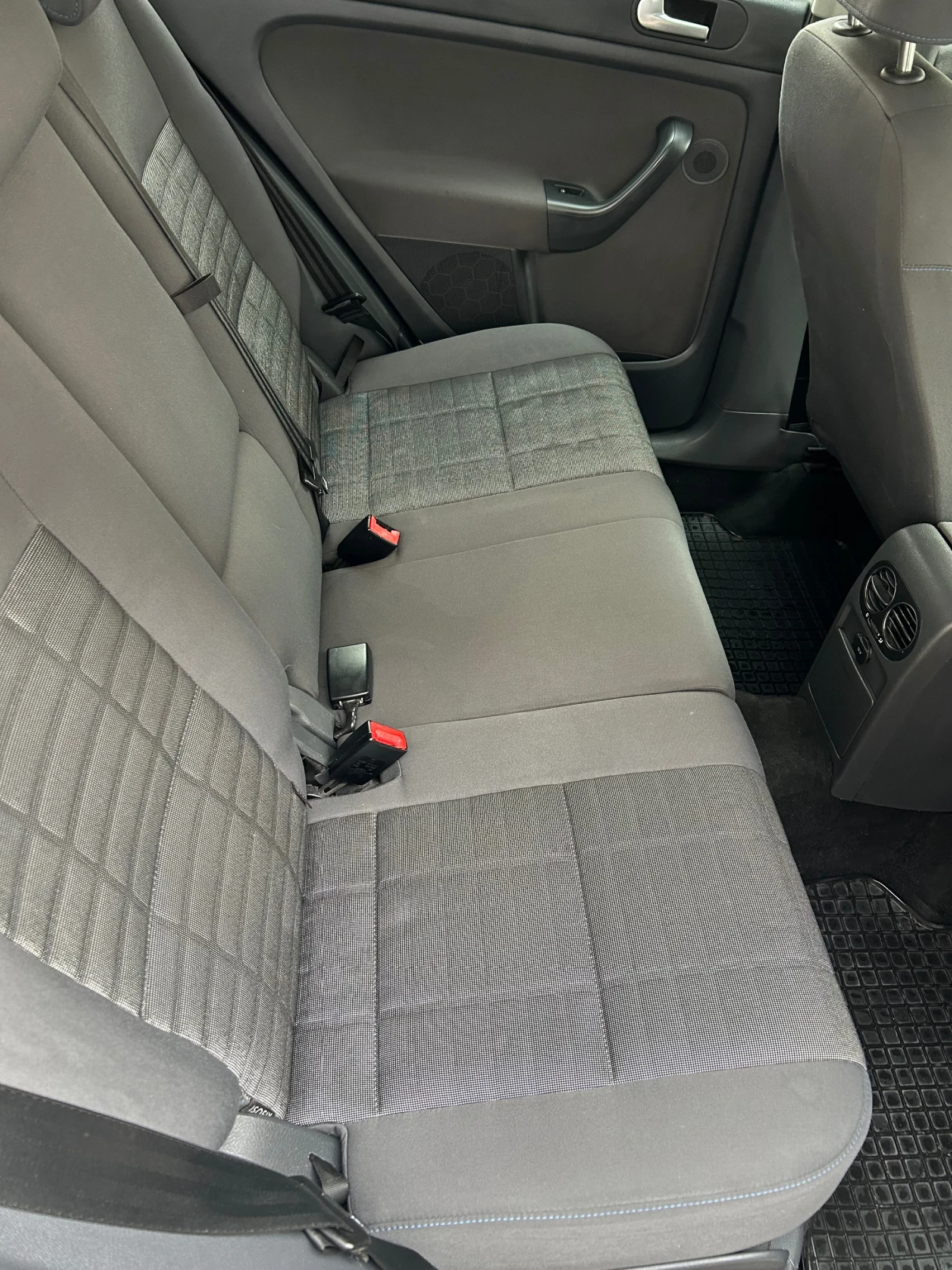 VW Golf Plus 1.9TDI 105ks - изображение 10