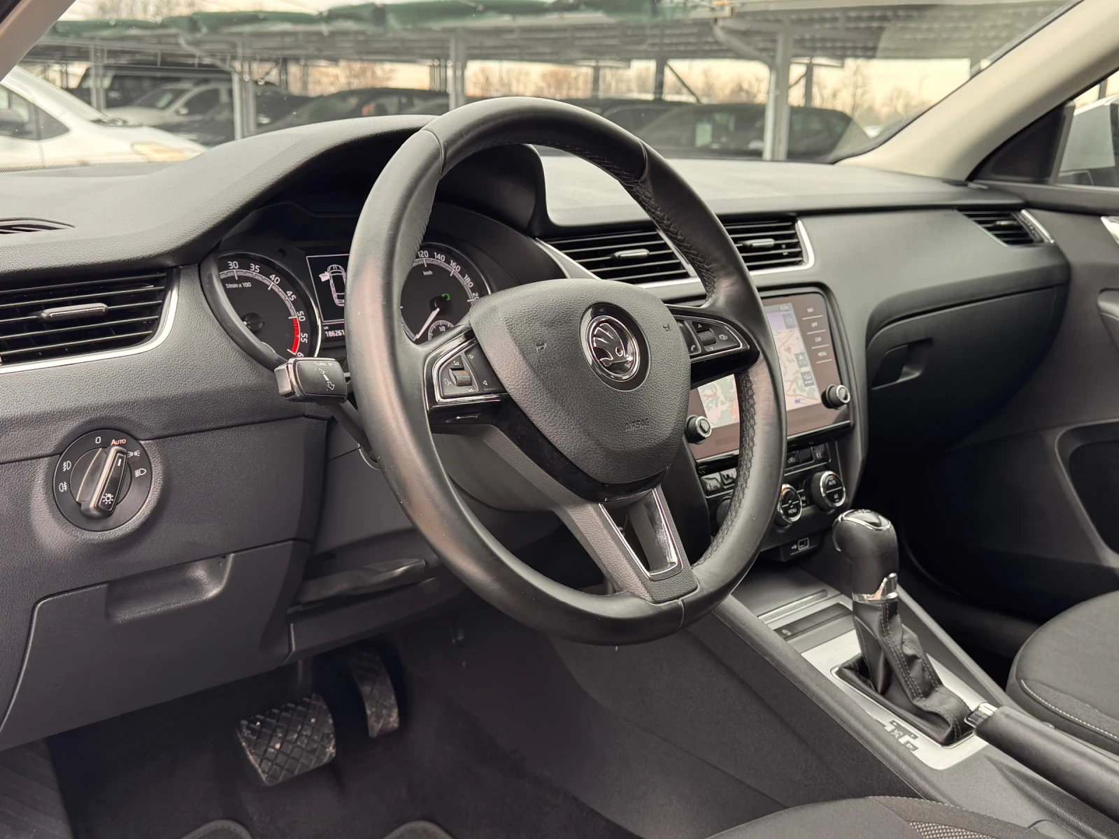 Skoda Octavia 1.6TDI АВТОМАТ ИТАЛИЯ - изображение 5