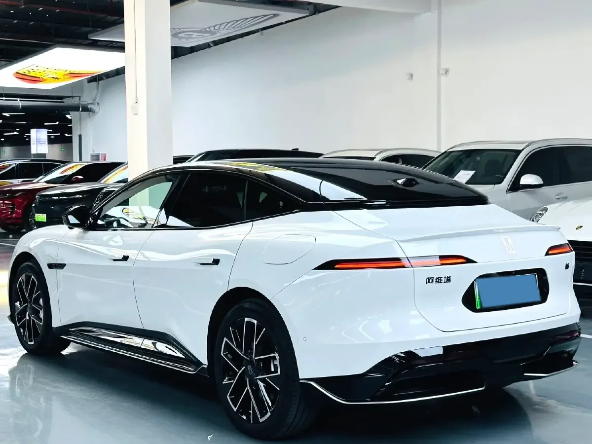 Avatr 06 2025 Avatr 06 BEV 650km - изображение 2