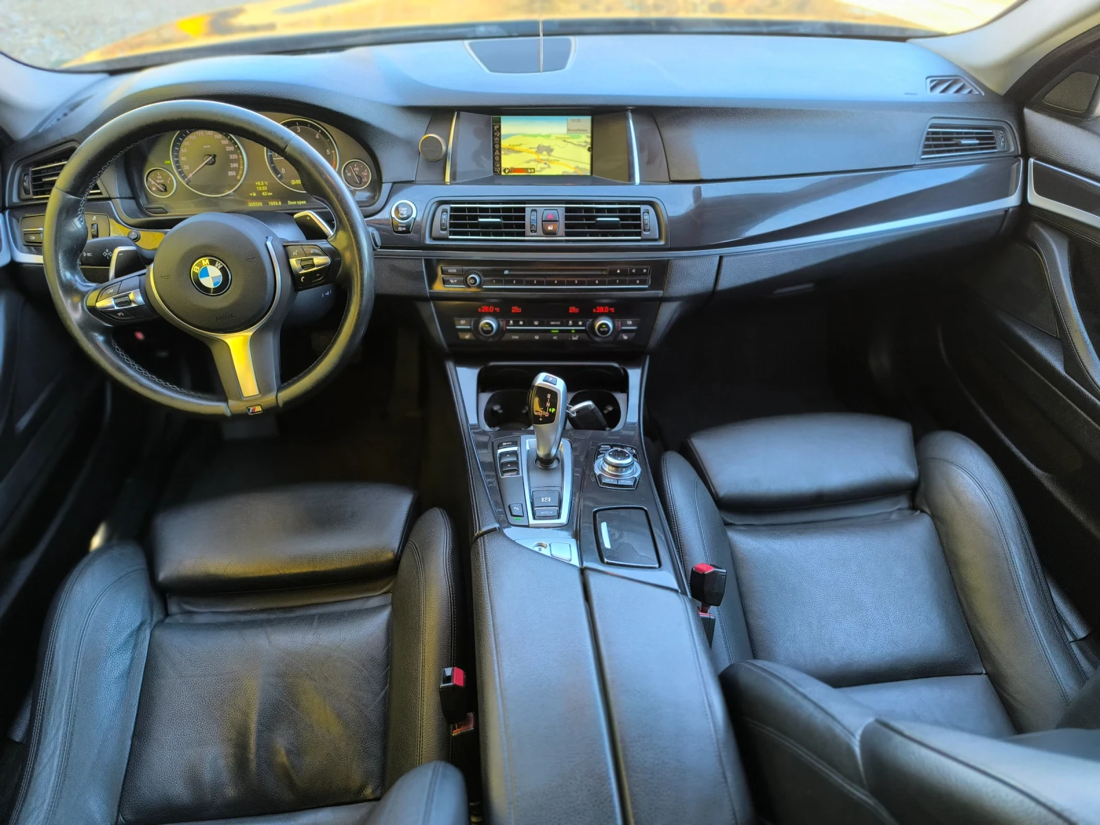 BMW 520 2.0 M/Sport , снимка 8 - Автомобили и джипове - 53765323
