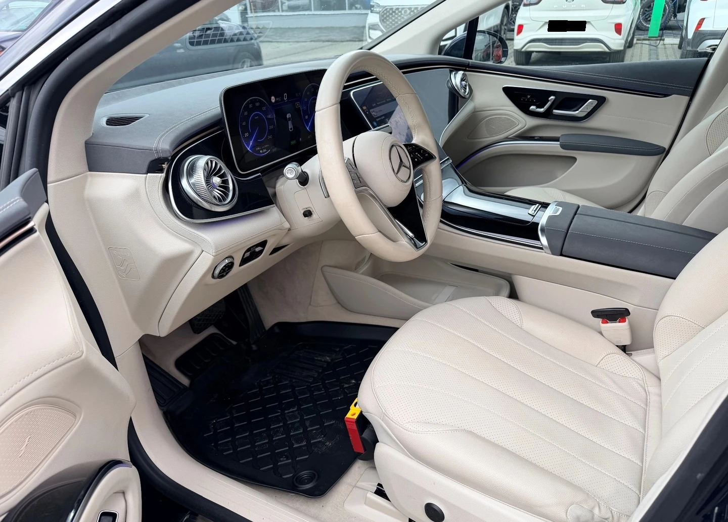 Mercedes-Benz EQS 350 - изображение 4