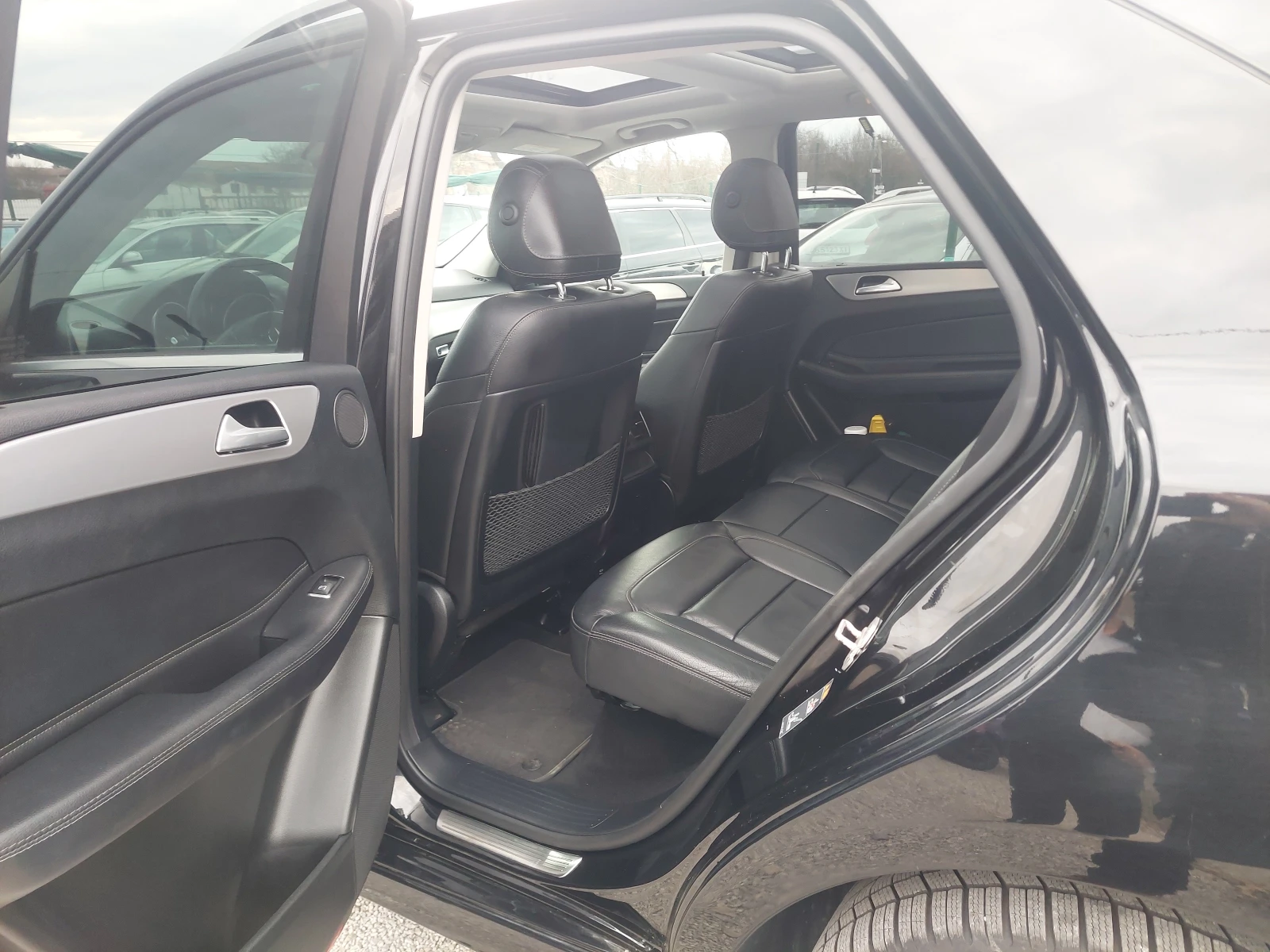 Mercedes-Benz CLE 500e /4-Matic / Хибрид - Автоматични, снимка 10 - Автомобили и джипове - 53949939