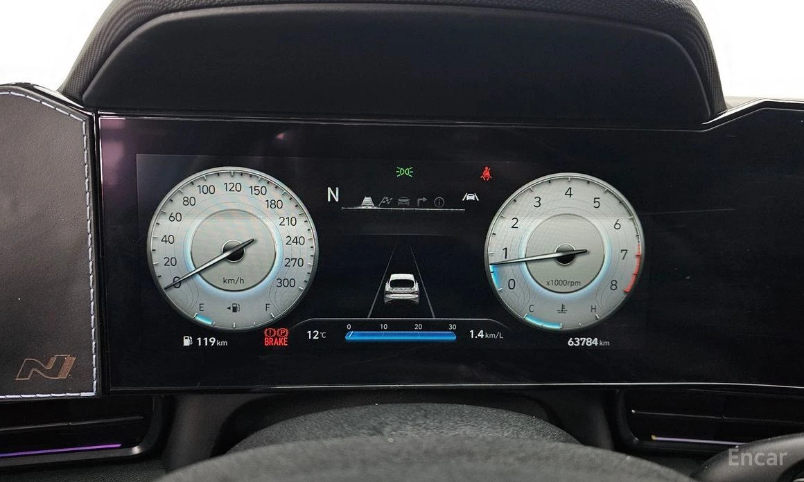 Hyundai Elantra, снимка 8 - Автомобили и джипове - 54039822