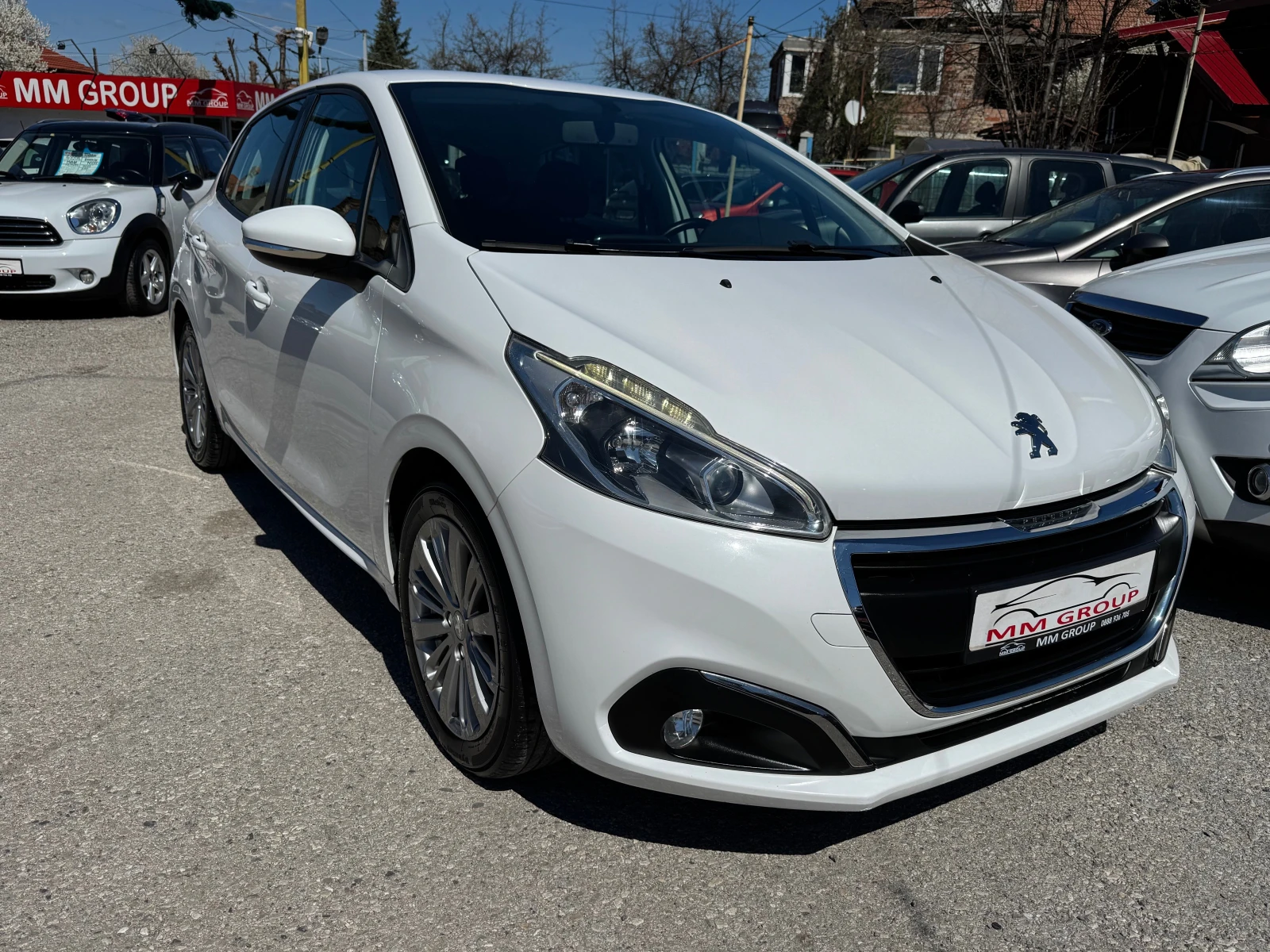 Peugeot 208 1.6 HDI-FACELIFT-ЛИЗИНГ, снимка 7 - Автомобили и джипове - 54113476