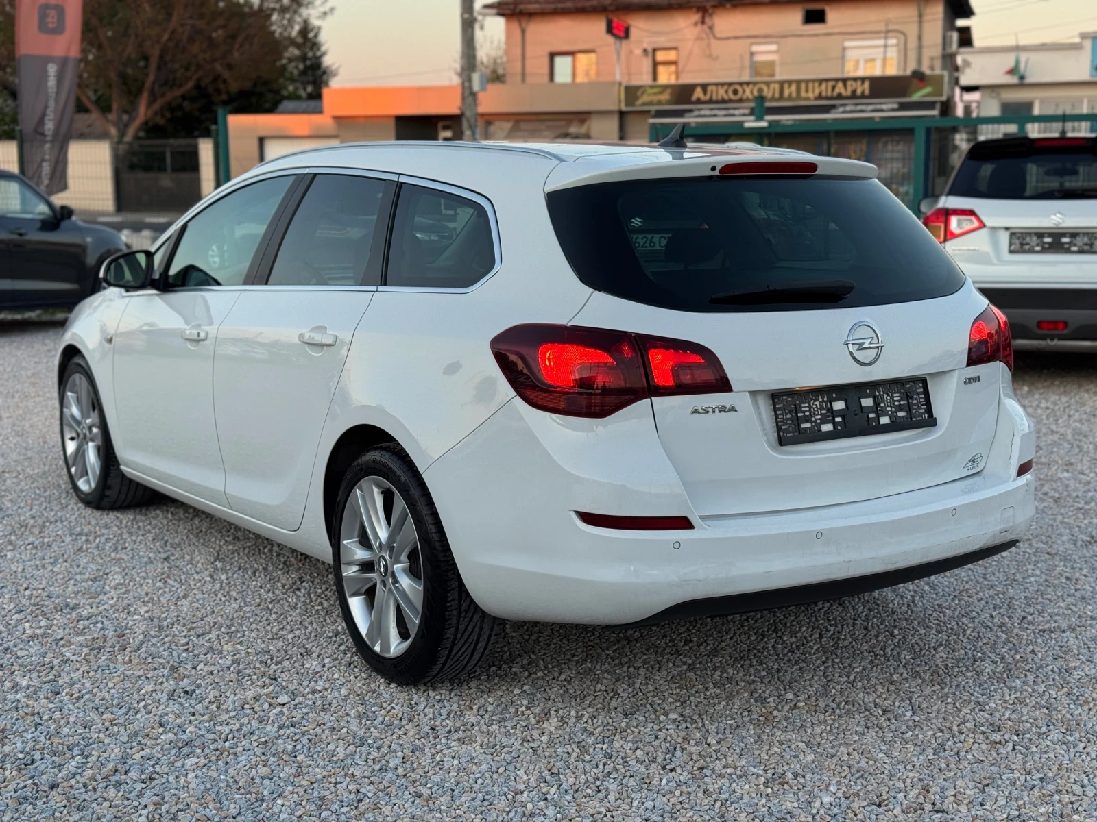 Opel Astra 1.7 CDTI COSMO , снимка 3 - Автомобили и джипове - 54298478