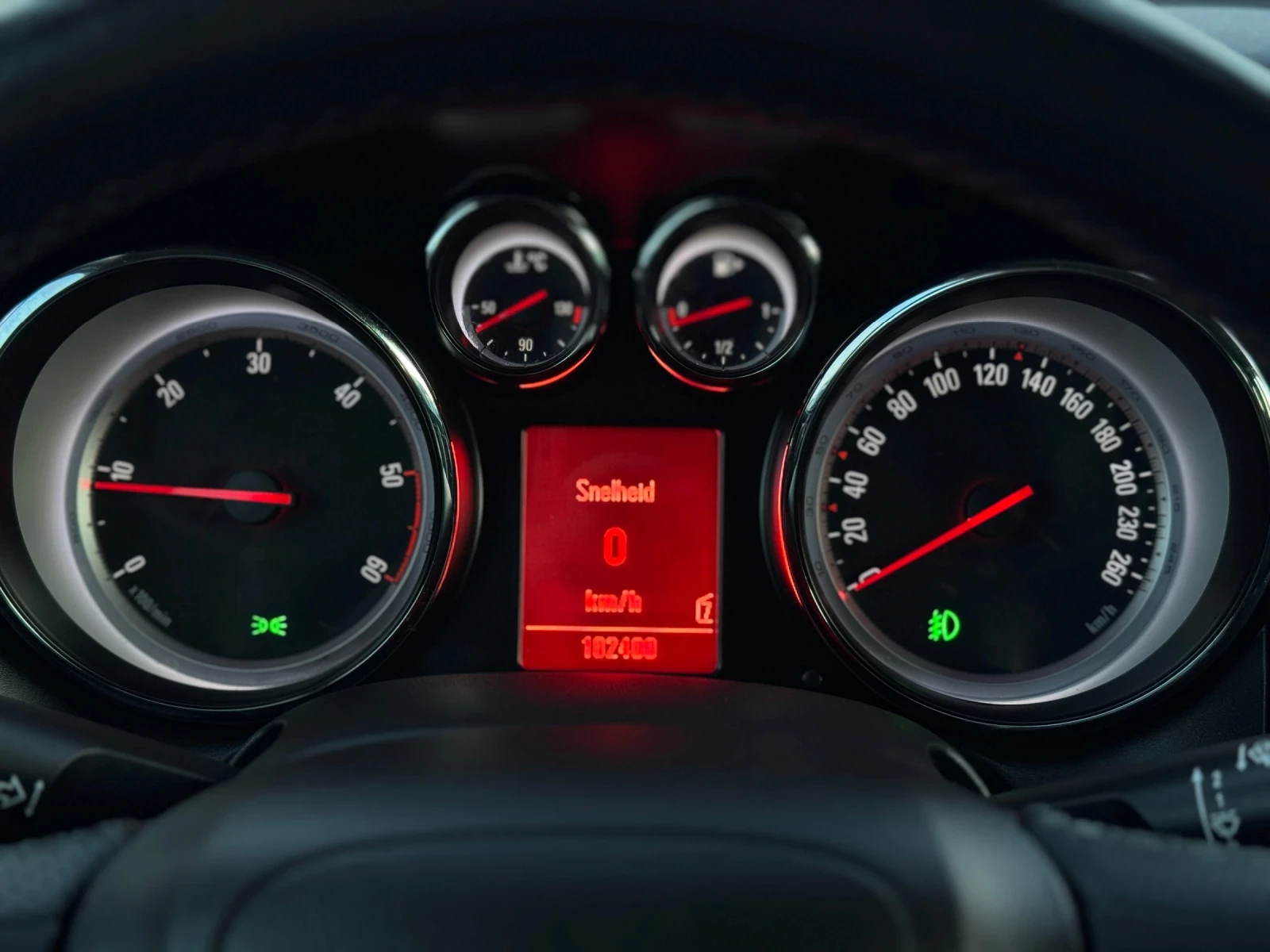 Opel Astra 1.7 CDTI COSMO , снимка 14 - Автомобили и джипове - 54298478