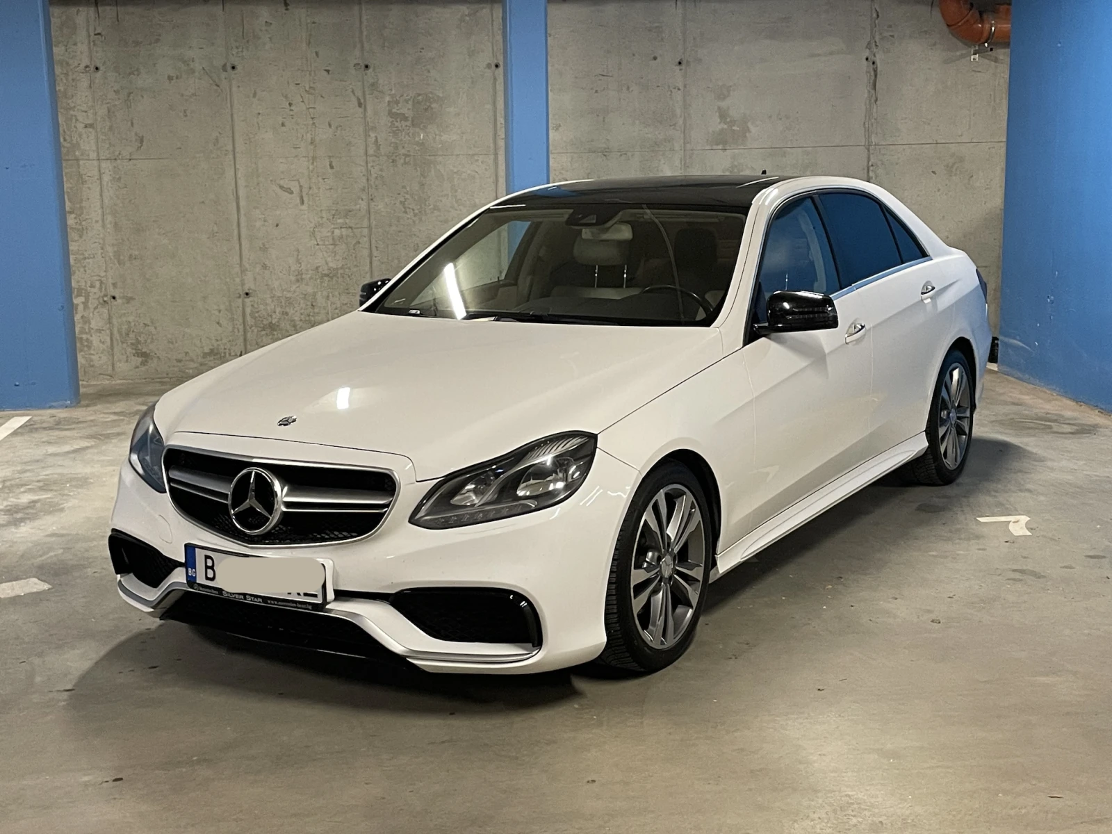 Mercedes-Benz E 350 V6 | KEYLESS | BLIND SPOT | NAVI | CAMERA | 302к.с, снимка 2 - Автомобили и джипове - 54945185