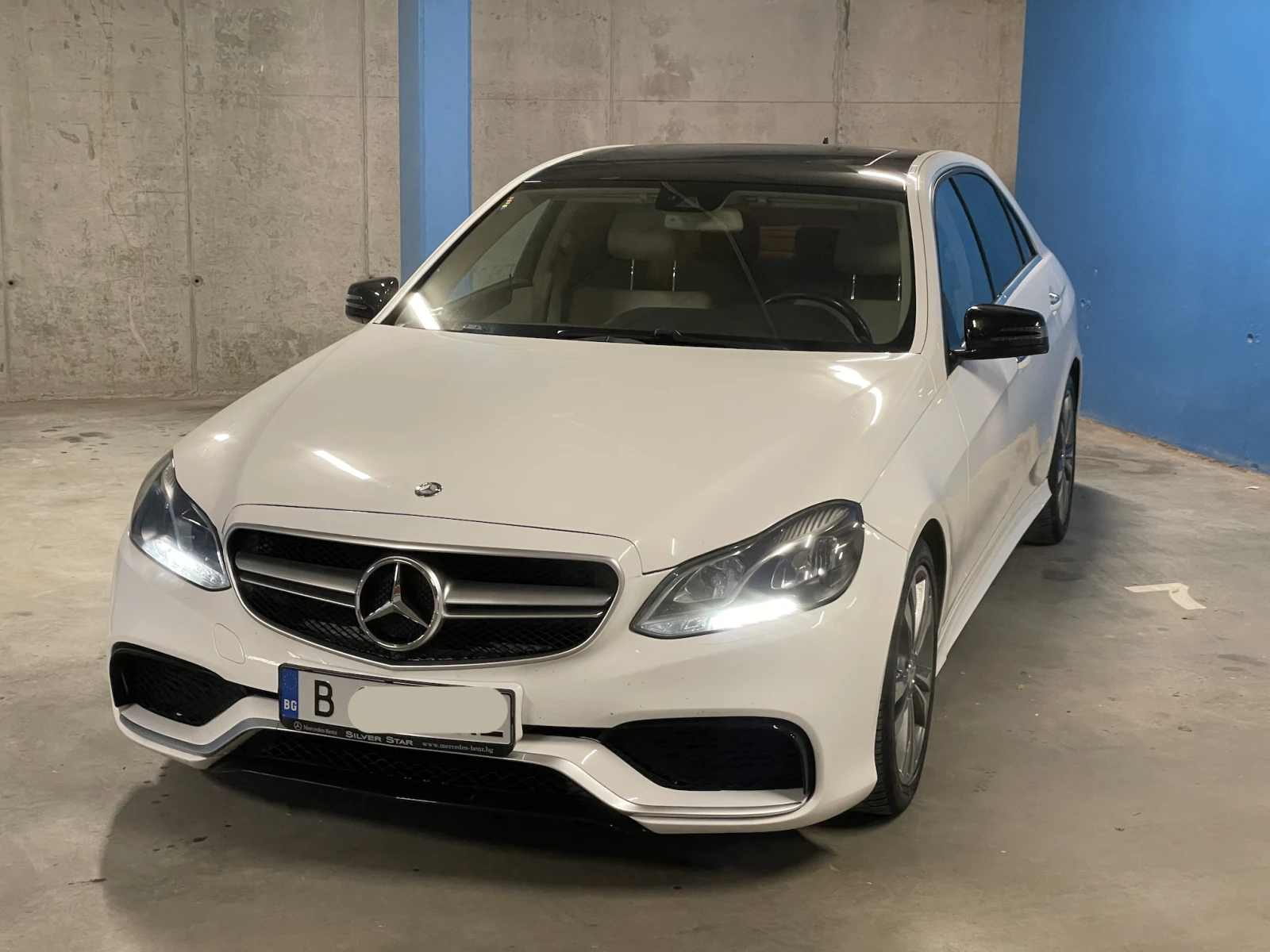 Mercedes-Benz E 350 V6 | KEYLESS | BLIND SPOT | NAVI | CAMERA | 302к.с
